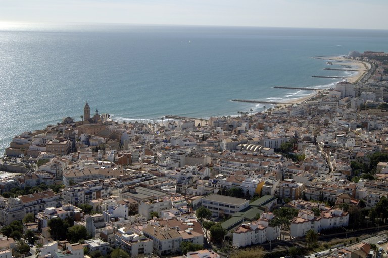 El Pacte Local per a la recuperació socioeconòmica de Sitges se centra en l’anàlisi de les propostes recollides