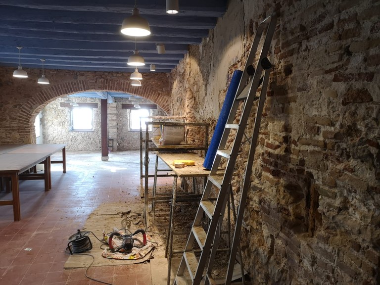 Una intervenció de millora permet consolidar els murs interiors de Can Falç